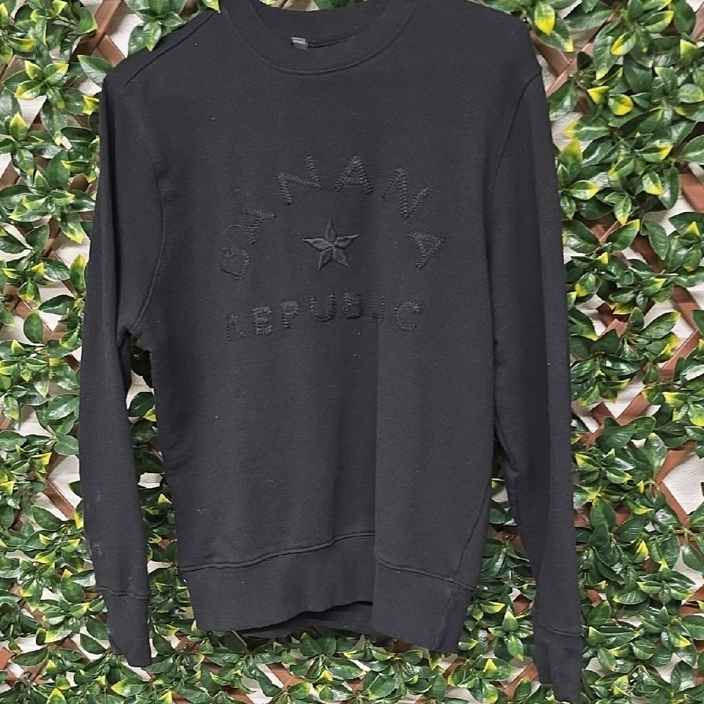 Banana Republic Black Crewneck Sweatshirt